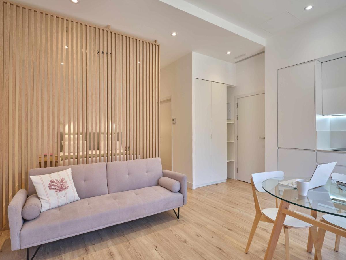 Paseo Suites Hotel Madrid Rum bild