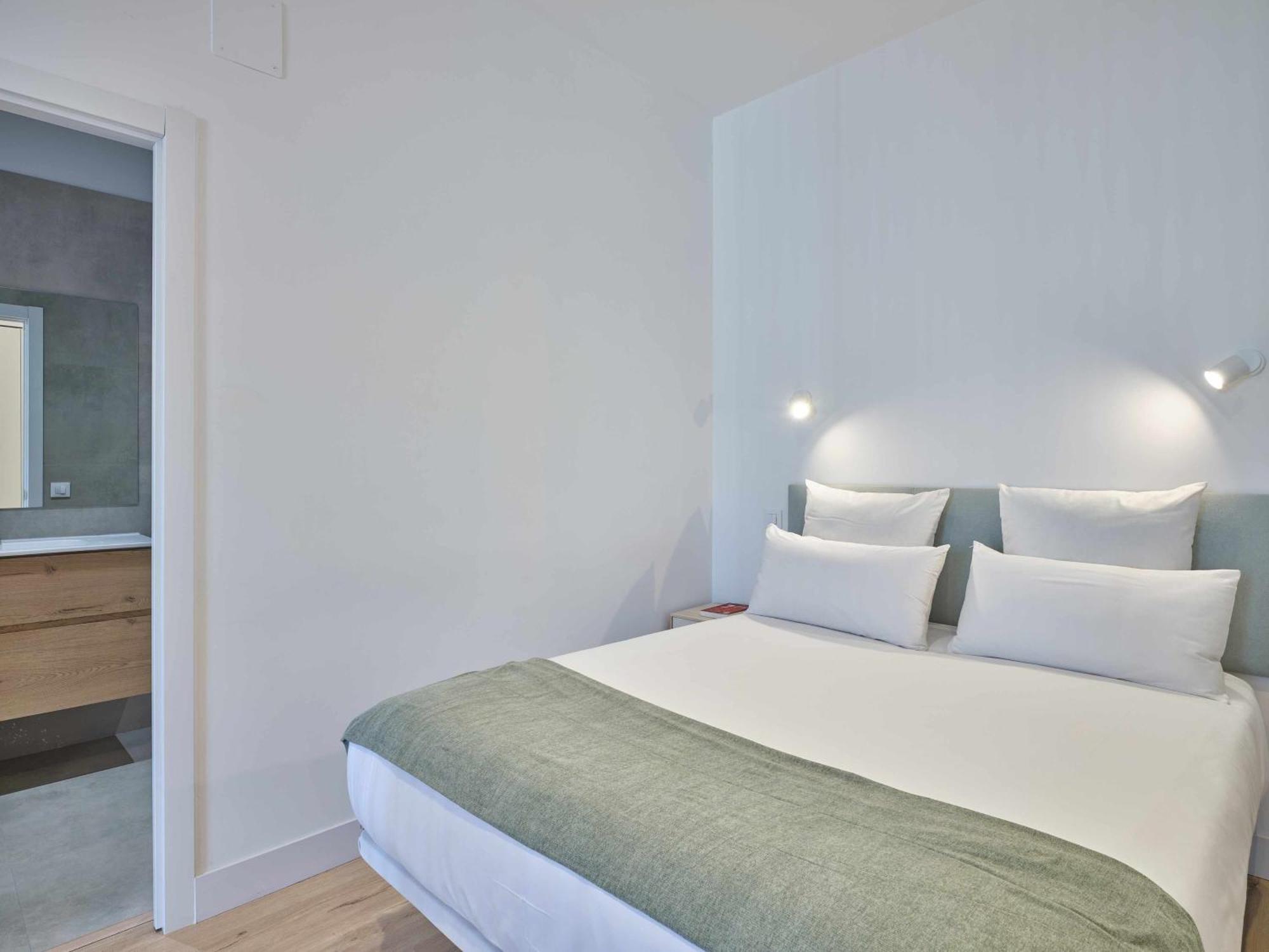 Paseo Suites Hotel Madrid Rum bild