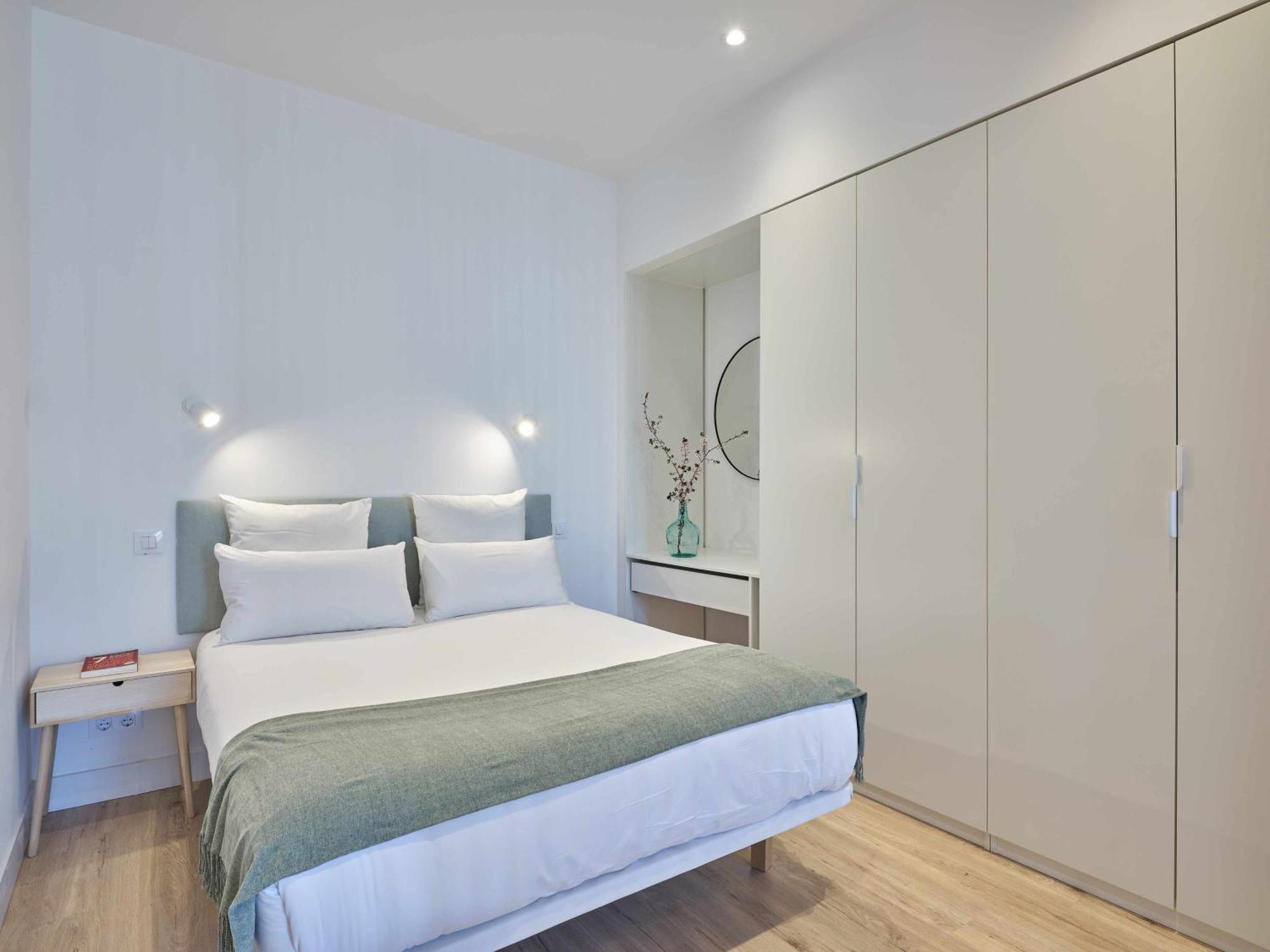 Paseo Suites Hotel Madrid Rum bild